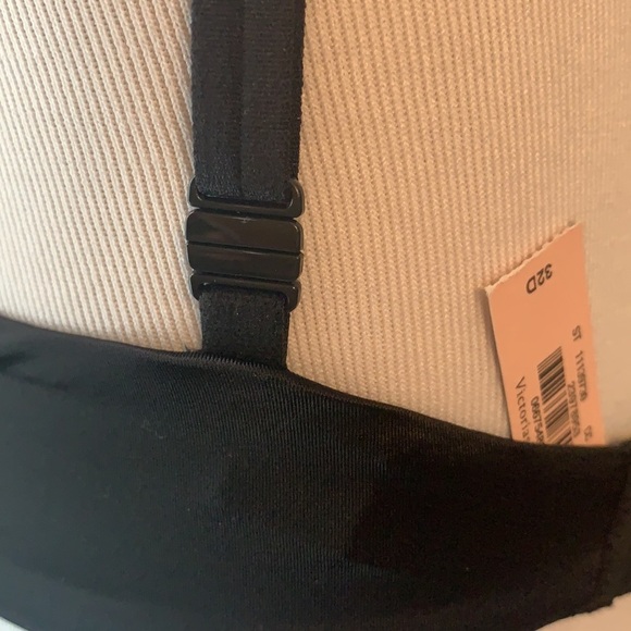 Victoria secret bra size 32D - Picture 4 of 6